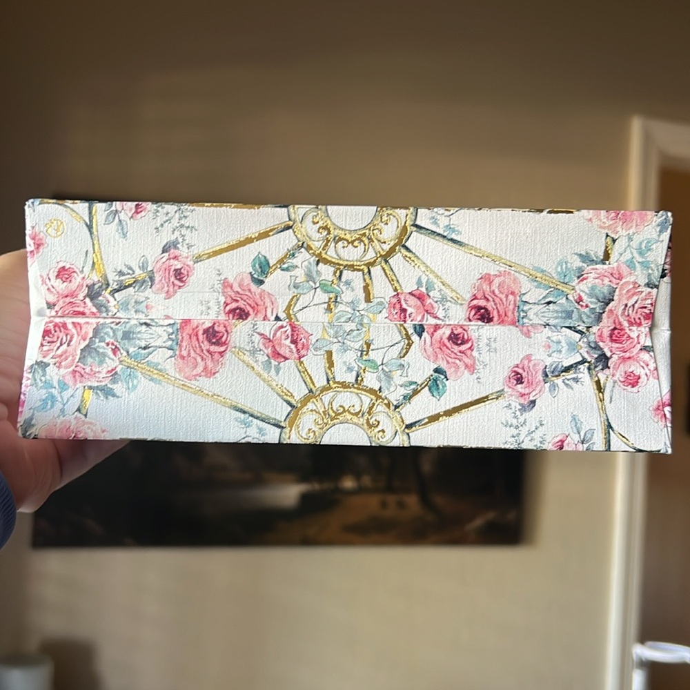 Authentic Dior bag and pouch. Brand new. Beautiful print🩷 - Picture 3 of 6